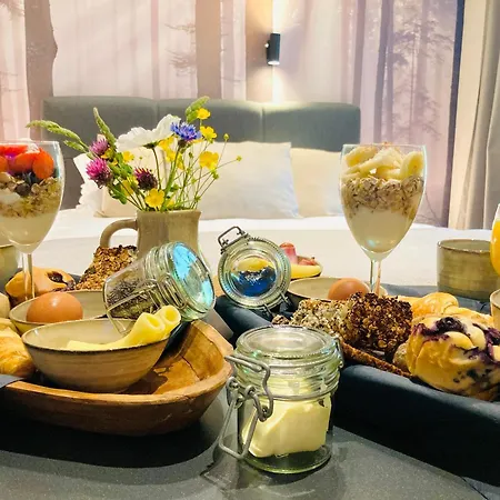 Het Roerhofje Bed and breakfast